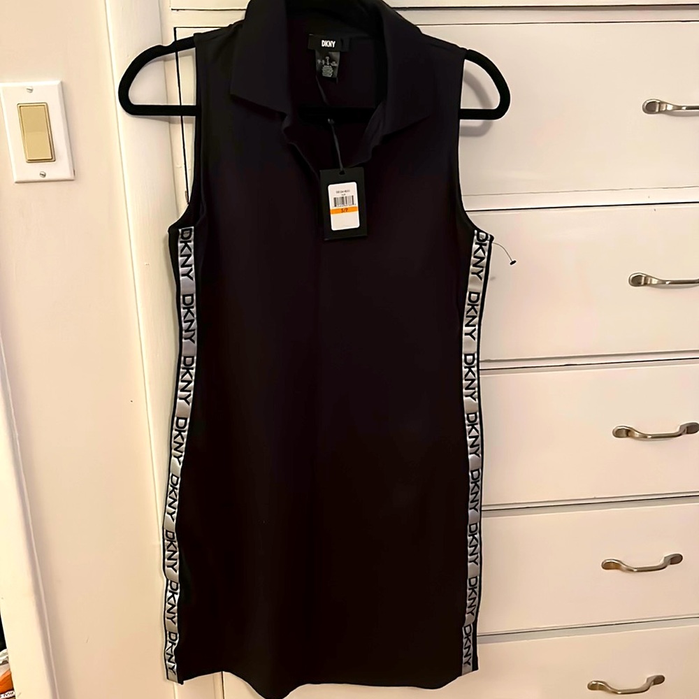 sleeveless pullover sporty dress from DKNY V neck collar pullover styling